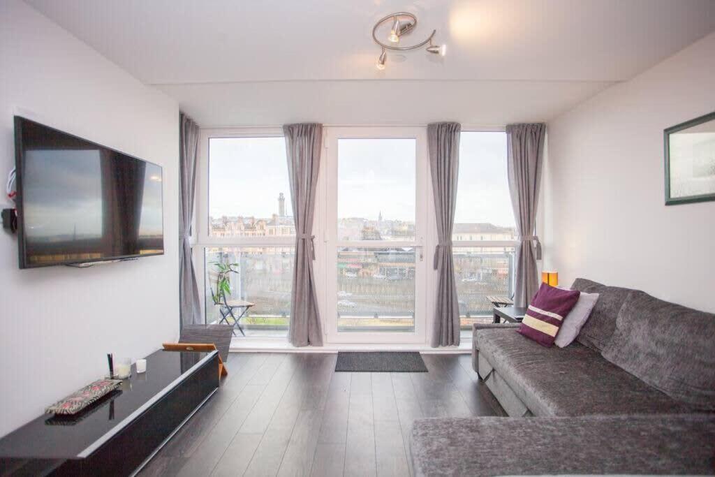 Beautiful Flat With Panoramic Views Over The City Glasgow Esterno foto
